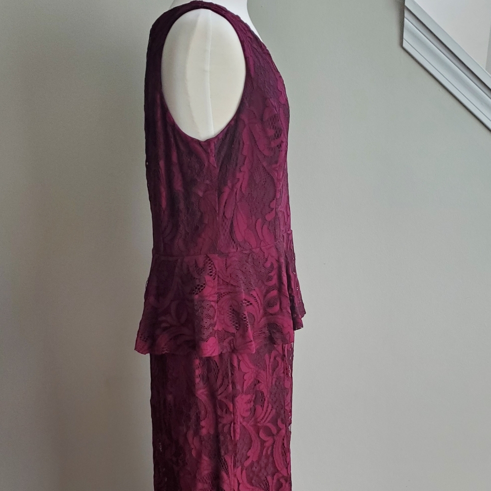 LAUREN RALPH LAUREN LACE PEPLUM GOWN - Picture 3 of 8